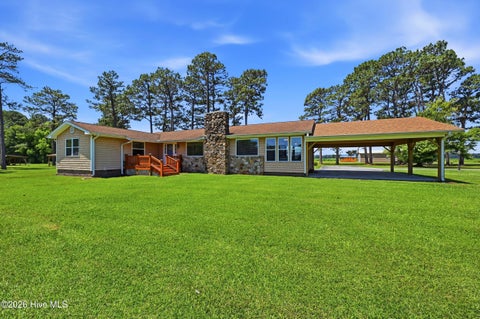 Tiny photo for 2665 Us Hwy 117, Burgaw, NC 28425 (MLS # 100579795)