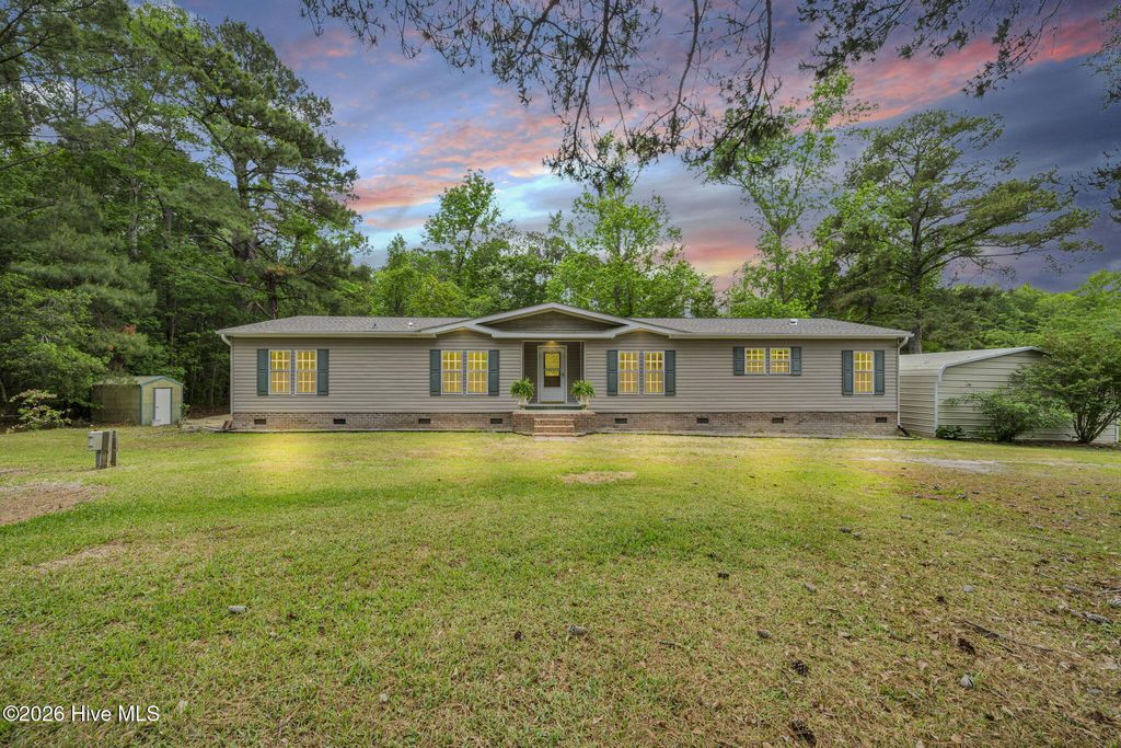 Photo of 552 Colonial Landing Road SE, Bolivia, NC 28422 (MLS # 100571248)