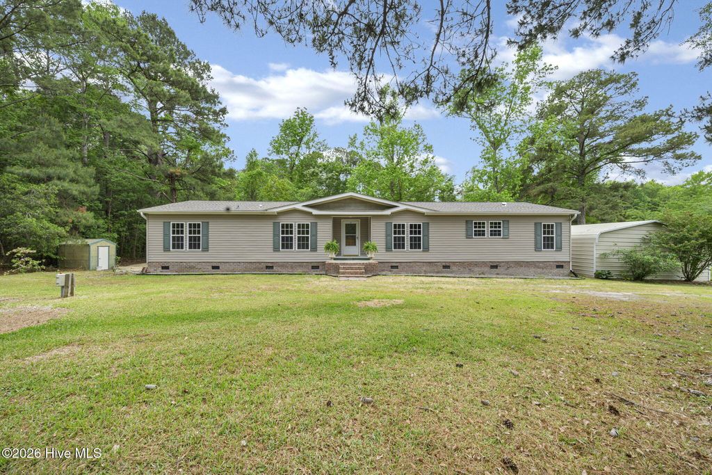 Photo of 552 Colonial Landing Road SE, Bolivia, NC 28422 (MLS # 100571248)