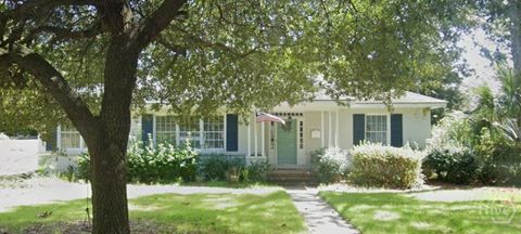 Homes For Sale - 5114 Abercorn Street<br/> Savannah, GA 31405