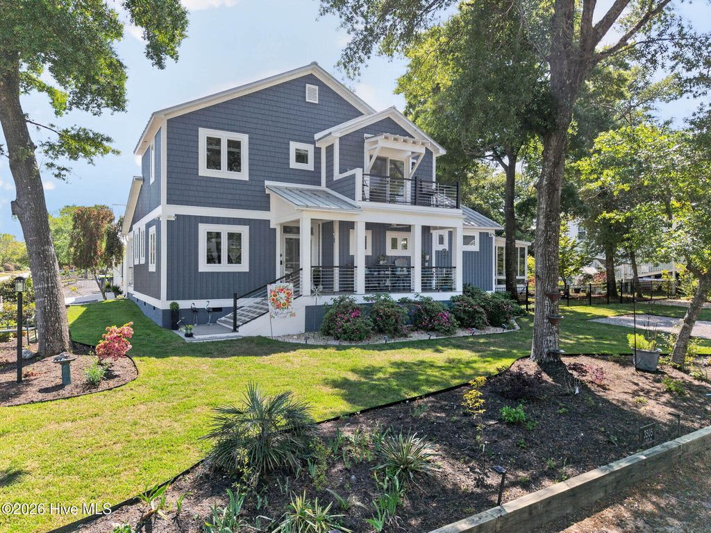 Photo of 3505 E Yacht Drive, Oak Island, NC 28465 (MLS # 100571912)