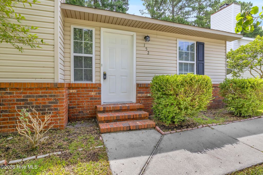 Photo of 152 Brenda Drive, Jacksonville, NC 28546 (MLS # 100590944)