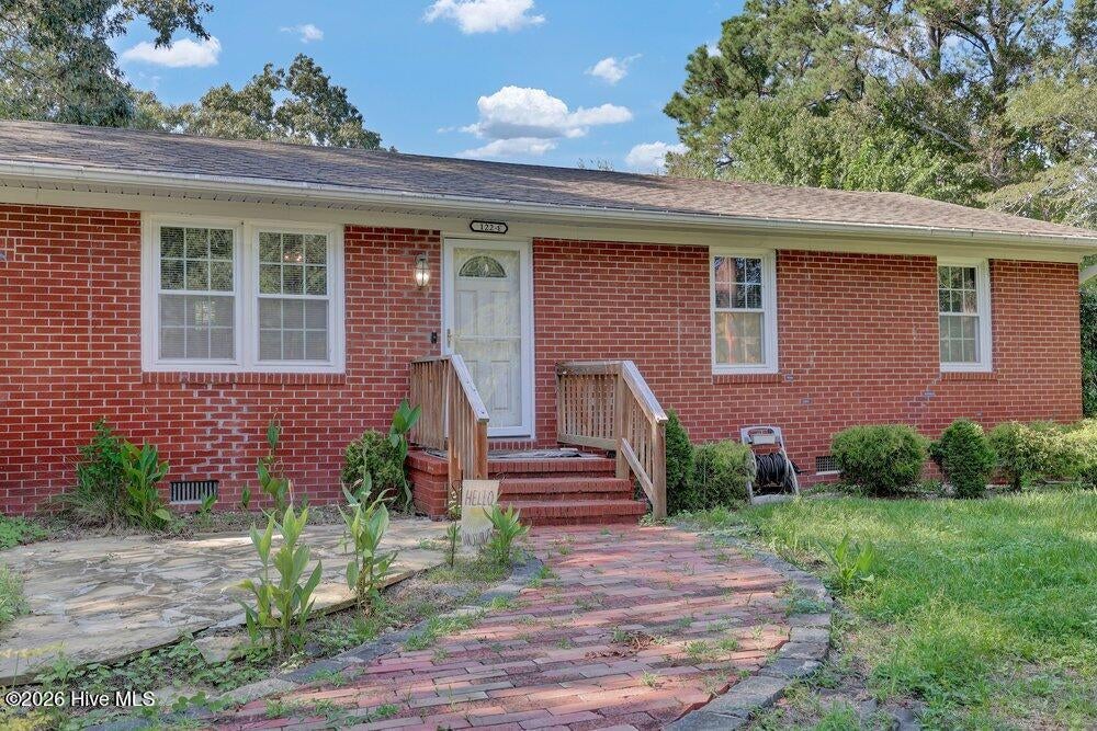 Photo of 122 E Brandywine Circle E, Wilmington, NC 28411 (MLS # 100584698)