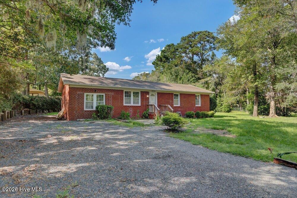 Photo of 122 E Brandywine Circle E, Wilmington, NC 28411 (MLS # 100584698)