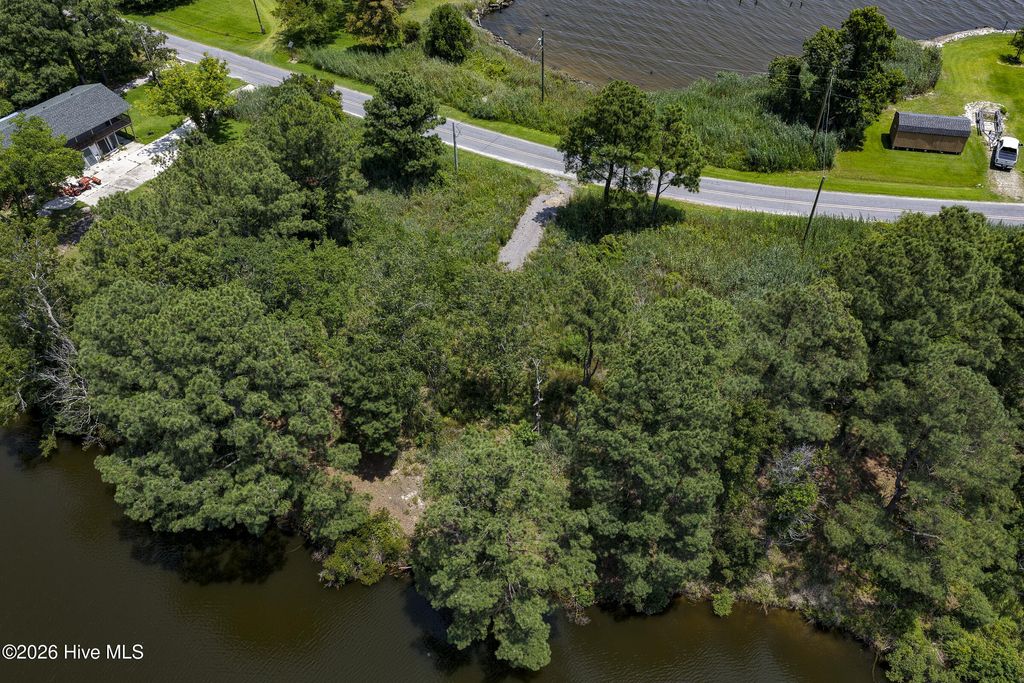 Photo of 767768 Driftwood Drive, Elizabeth City, NC 27909 (MLS # 100586345)