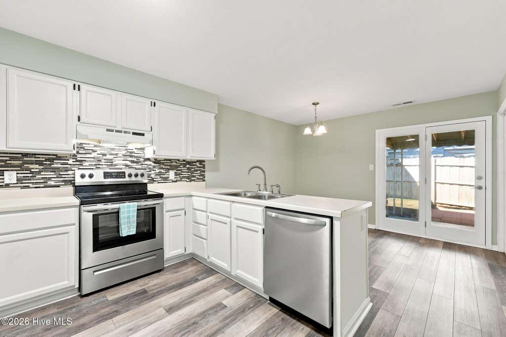Photo of 3200 Crystal Oaks Lane #850, Morehead City, NC 28557 (MLS # 100592570)