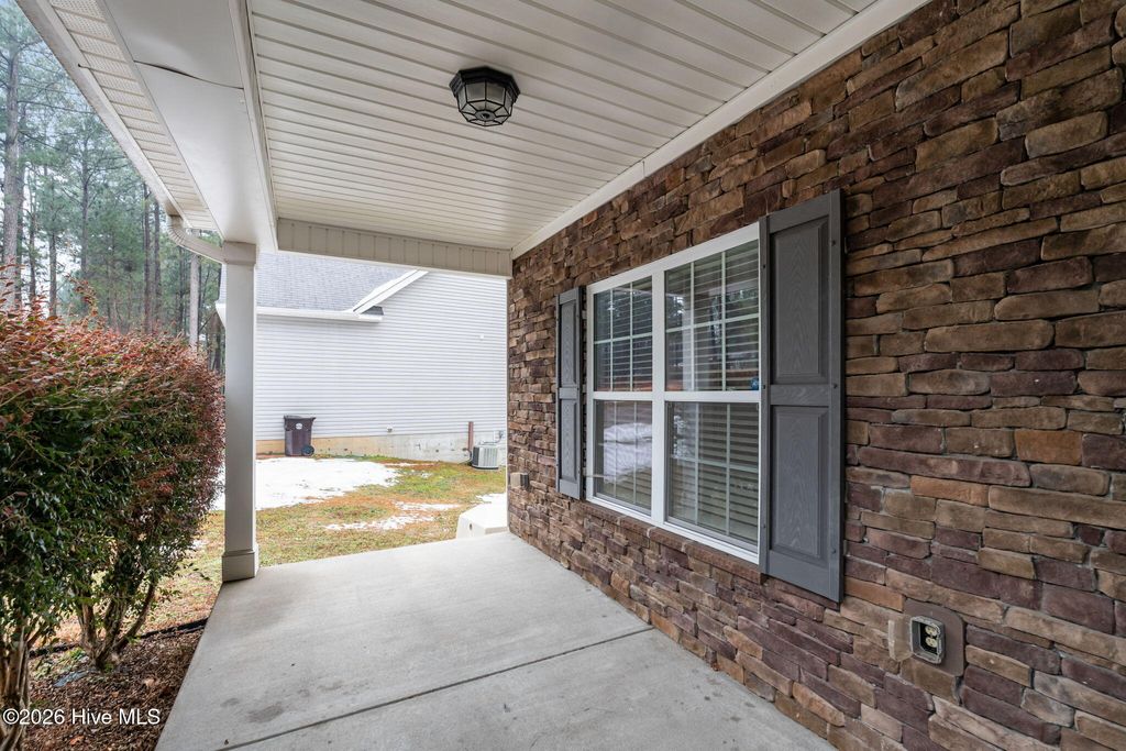 Photo of 723 N Chapin Road, Aberdeen, NC 28315 (MLS # 100553382)