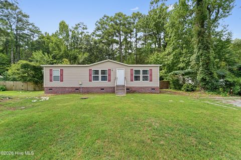 Mobile Home For Sale - 212 Selover Avenue<br/> Craven County, New Bern, NC 28560