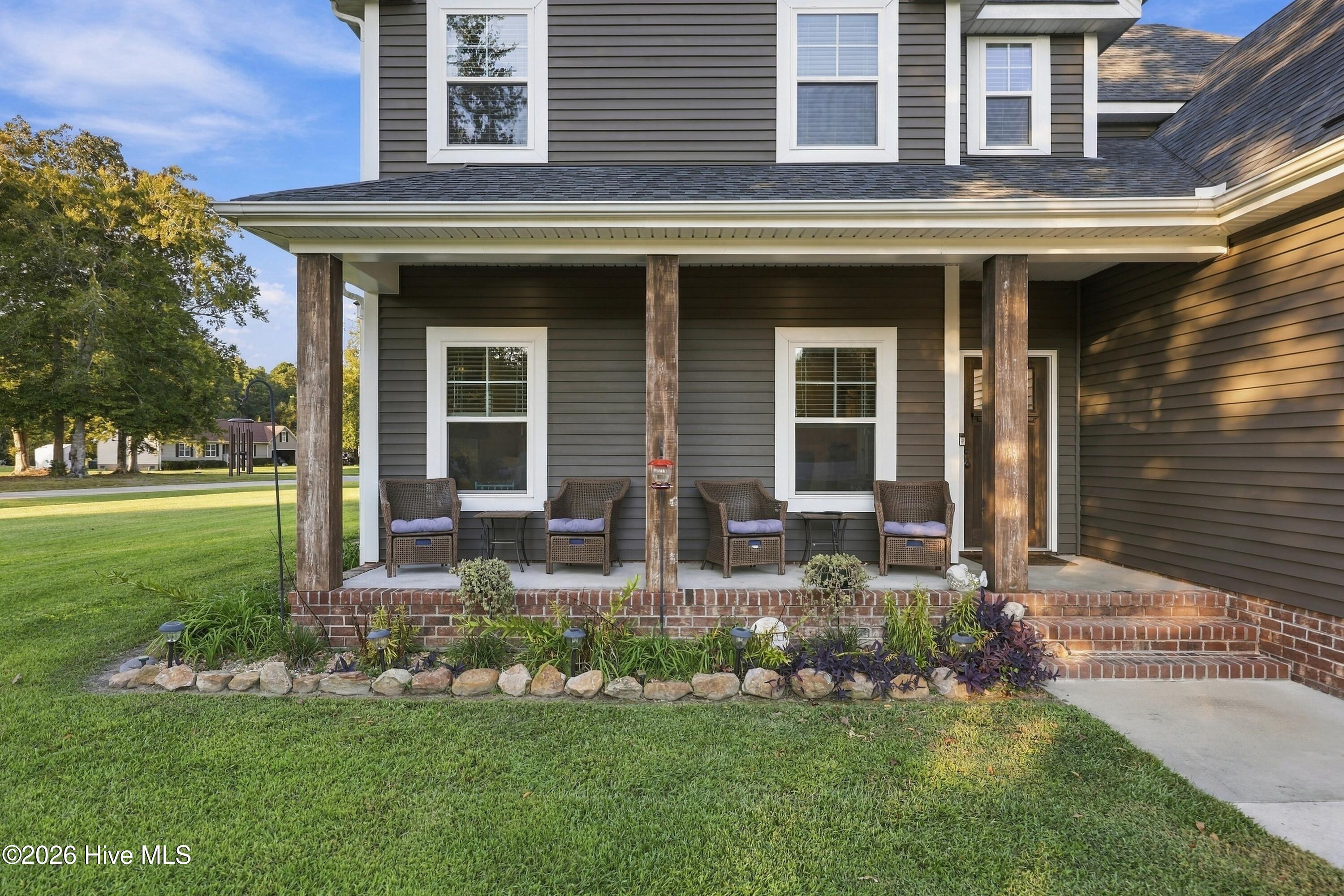 101 E Robin Court