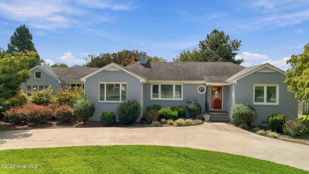 Photo of 1903 Rivershore Road, Elizabeth City, NC 27909 (MLS # 100604004)