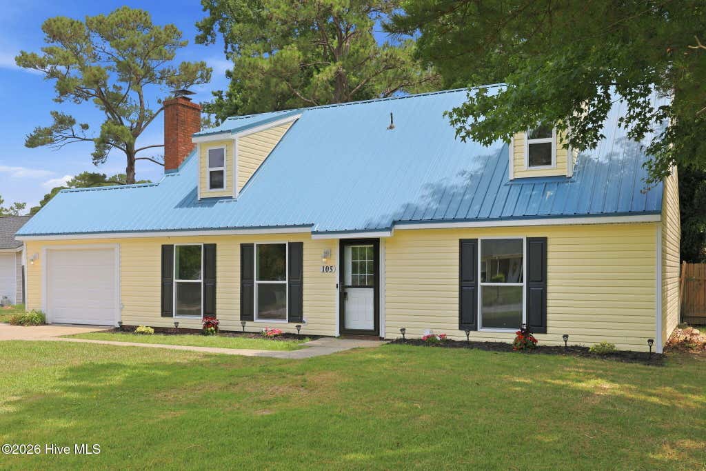 Photo of 105 Woodside Court, Jacksonville, NC 28546 (MLS # 100581151)