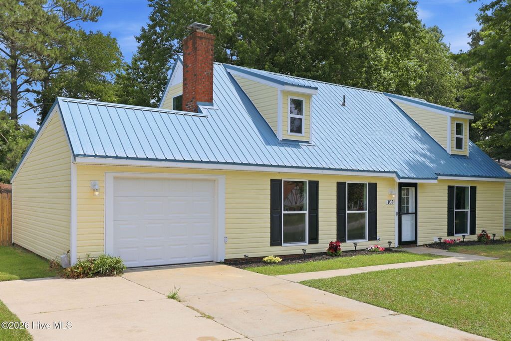 Photo of 105 Woodside Court, Jacksonville, NC 28546 (MLS # 100581151)