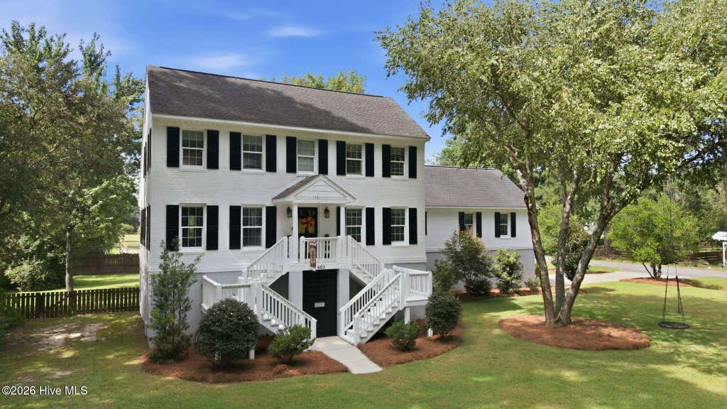 Photo of 601 Fairview Avenue, Washington, NC 27889 (MLS # 100597163)
