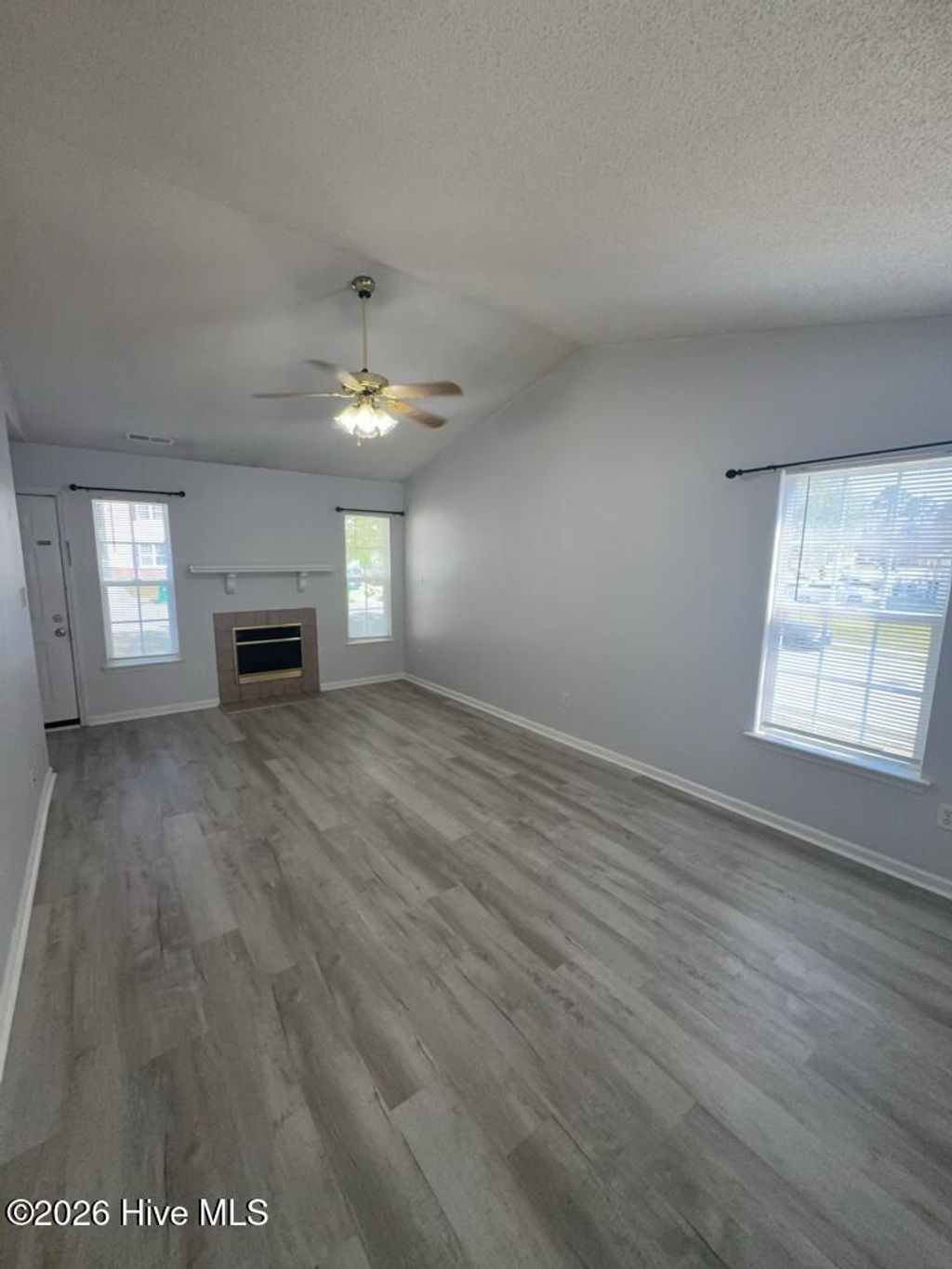 Photo of 996 W Pueblo Drive, Jacksonville, NC 28546 (MLS # 100562021)