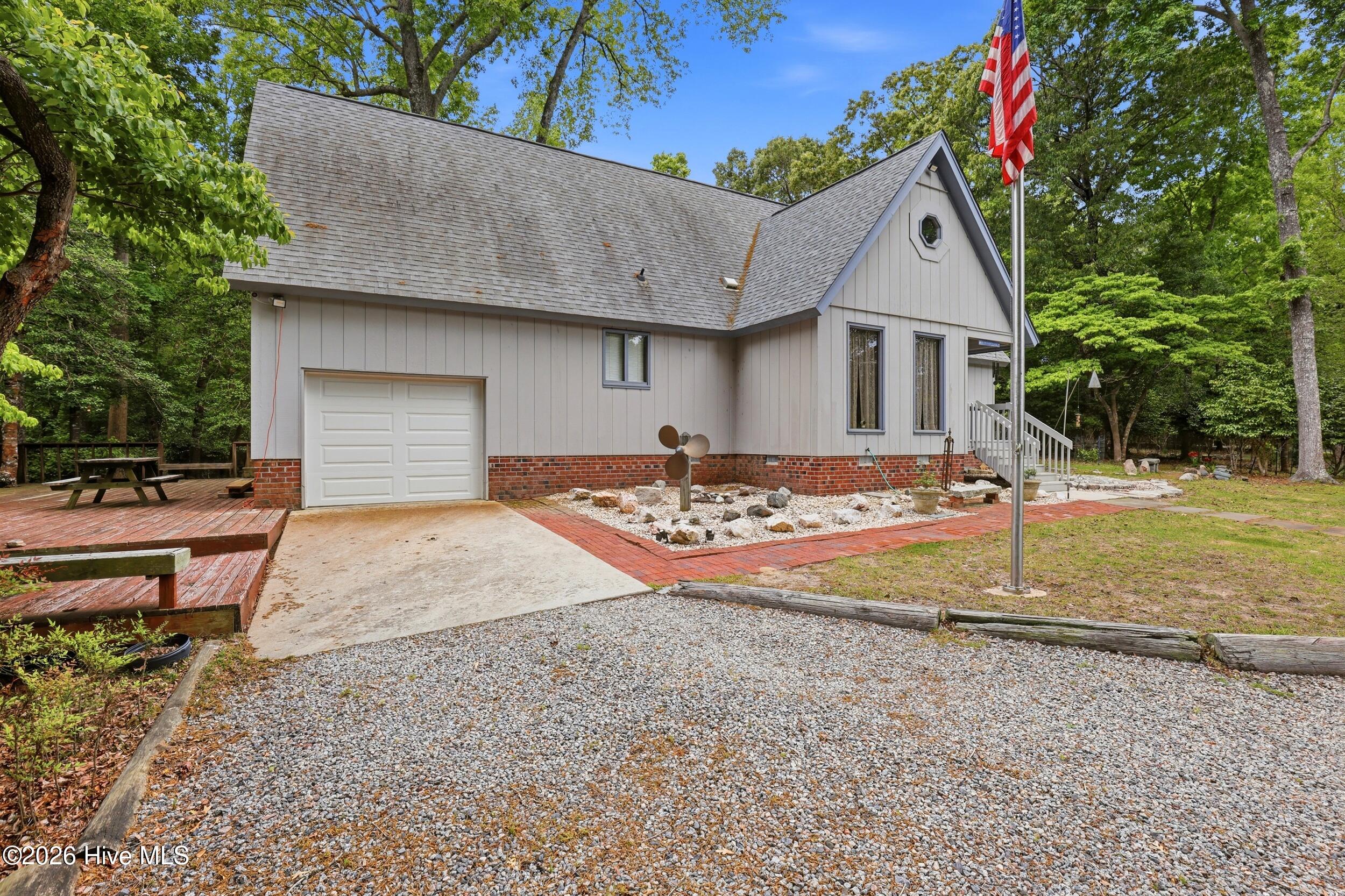423 E Creekview Drive