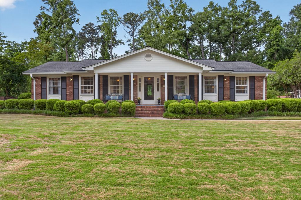 Photo of 3217 Ramsgate Road, Augusta, GA 30909 (MLS # 555574)