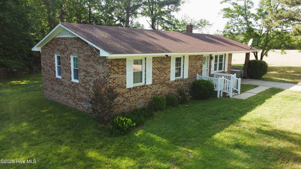 Photo of 1620 Hallsboro Road, Clarkton, NC 28433 (MLS # 100567844)