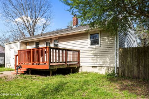 Tiny photo for 409 Jarman Street, Jacksonville, NC 28540 (MLS # 100563356)