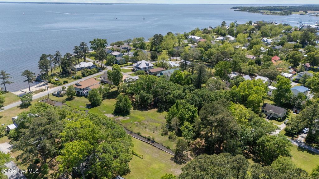 Photo of 360 Vandemere Street, Oriental, NC 28571 (MLS # 100569133)