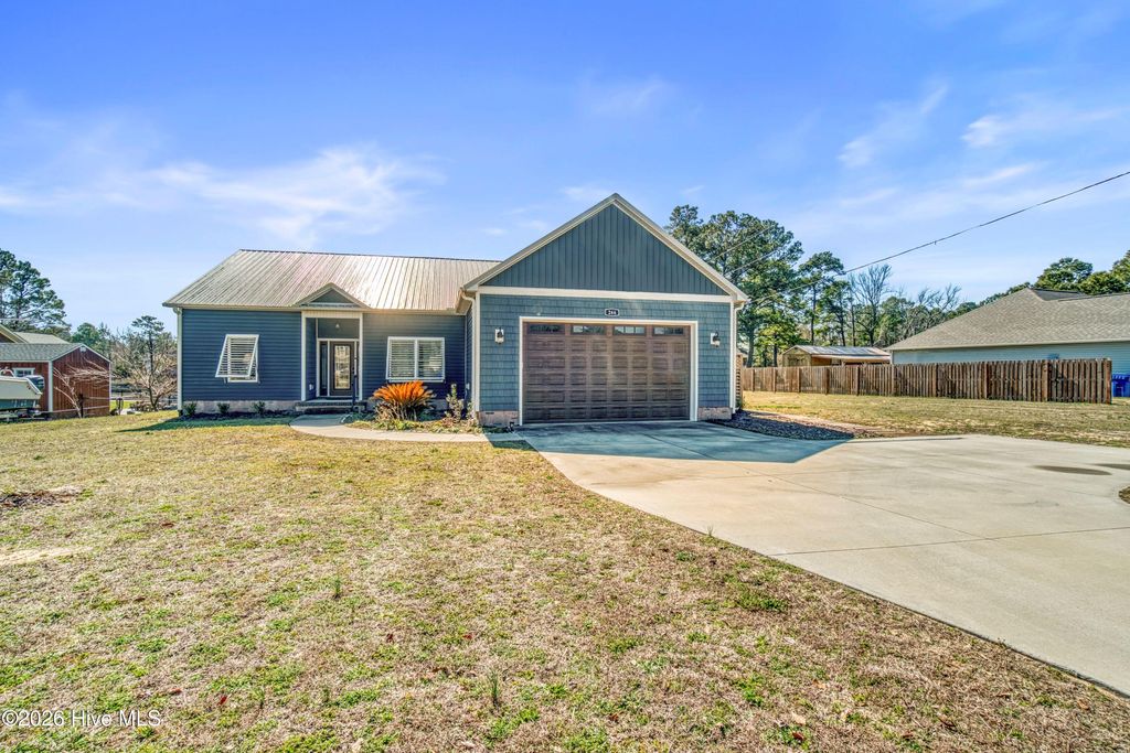 Photo of 266 Ennett Lane, Sneads Ferry, NC 28460 (MLS # 100557906)