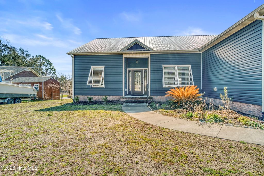 Photo of 266 Ennett Lane, Sneads Ferry, NC 28460 (MLS # 100557906)