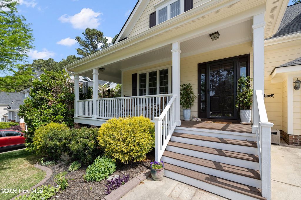 Photo of 1400 Applethorn Drive, Apex, NC 27502 (MLS # 100566569)