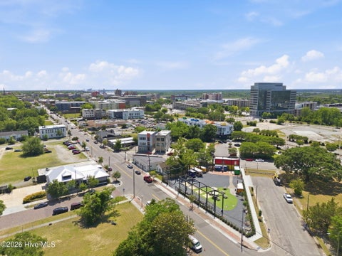 Tiny photo for 314 Davis Street #Unit 301, Wilmington, NC 28401 (MLS # 100598093)