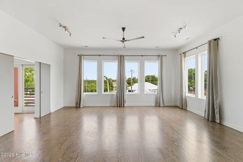 Tiny photo for 314 Davis Street #Unit 301, Wilmington, NC 28401 (MLS # 100598093)