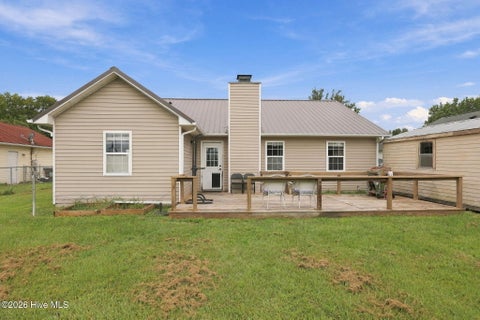 Tiny photo for 1305 Navarro Loop, Jacksonville, NC 28540 (MLS # 100606058)