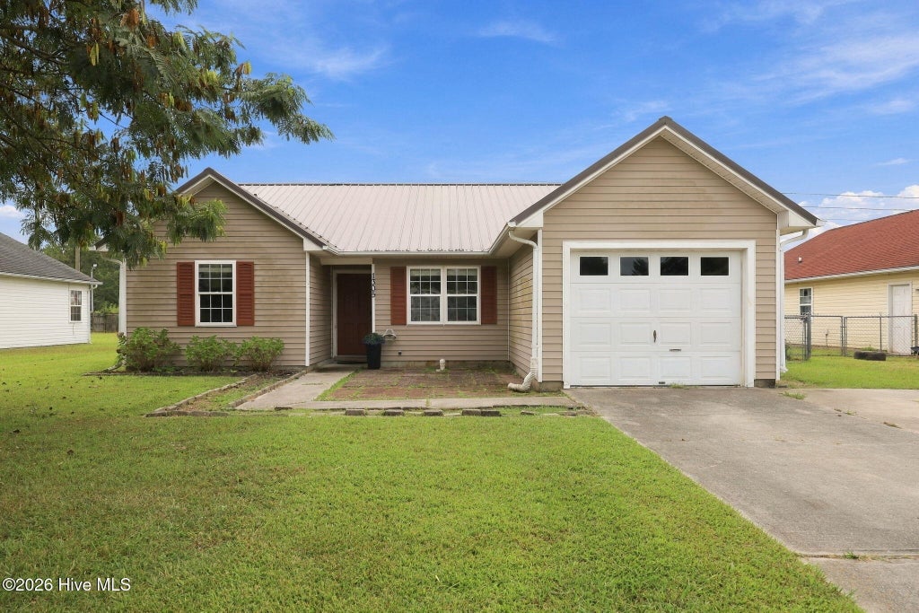 Photo of 1305 Navarro Loop, Jacksonville, NC 28540 (MLS # 100606058)