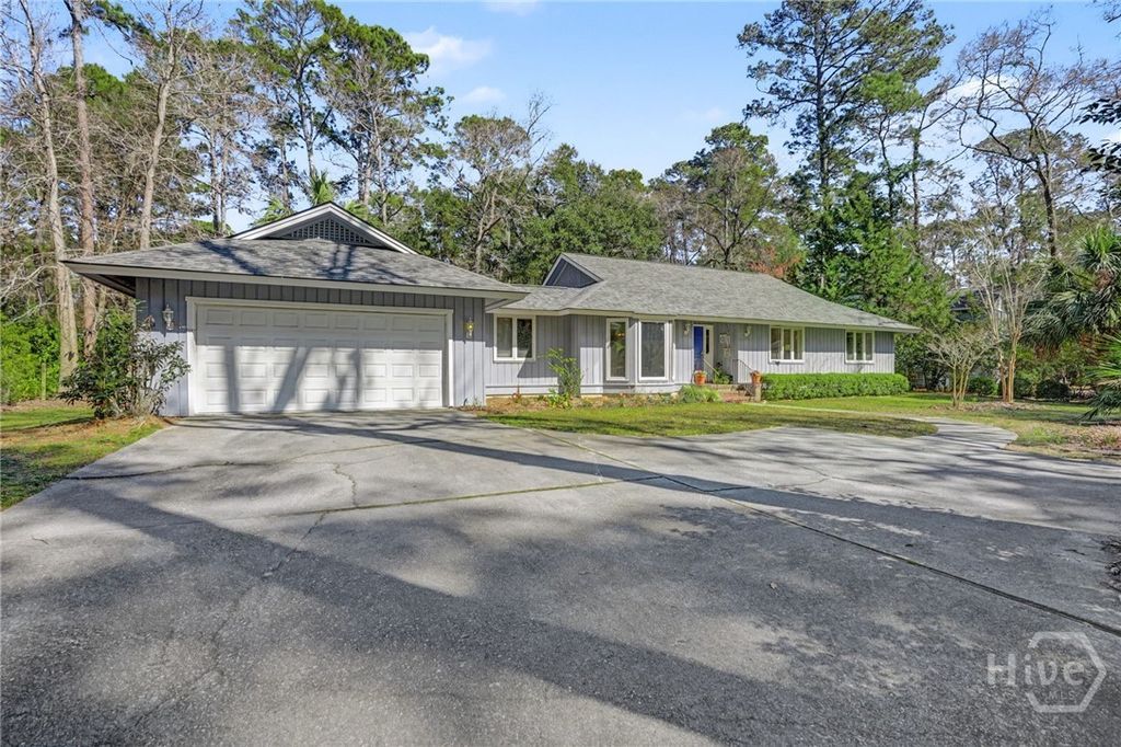 Photo of 20 Deer Run, Savannah, GA 31411 (MLS # SA350617)