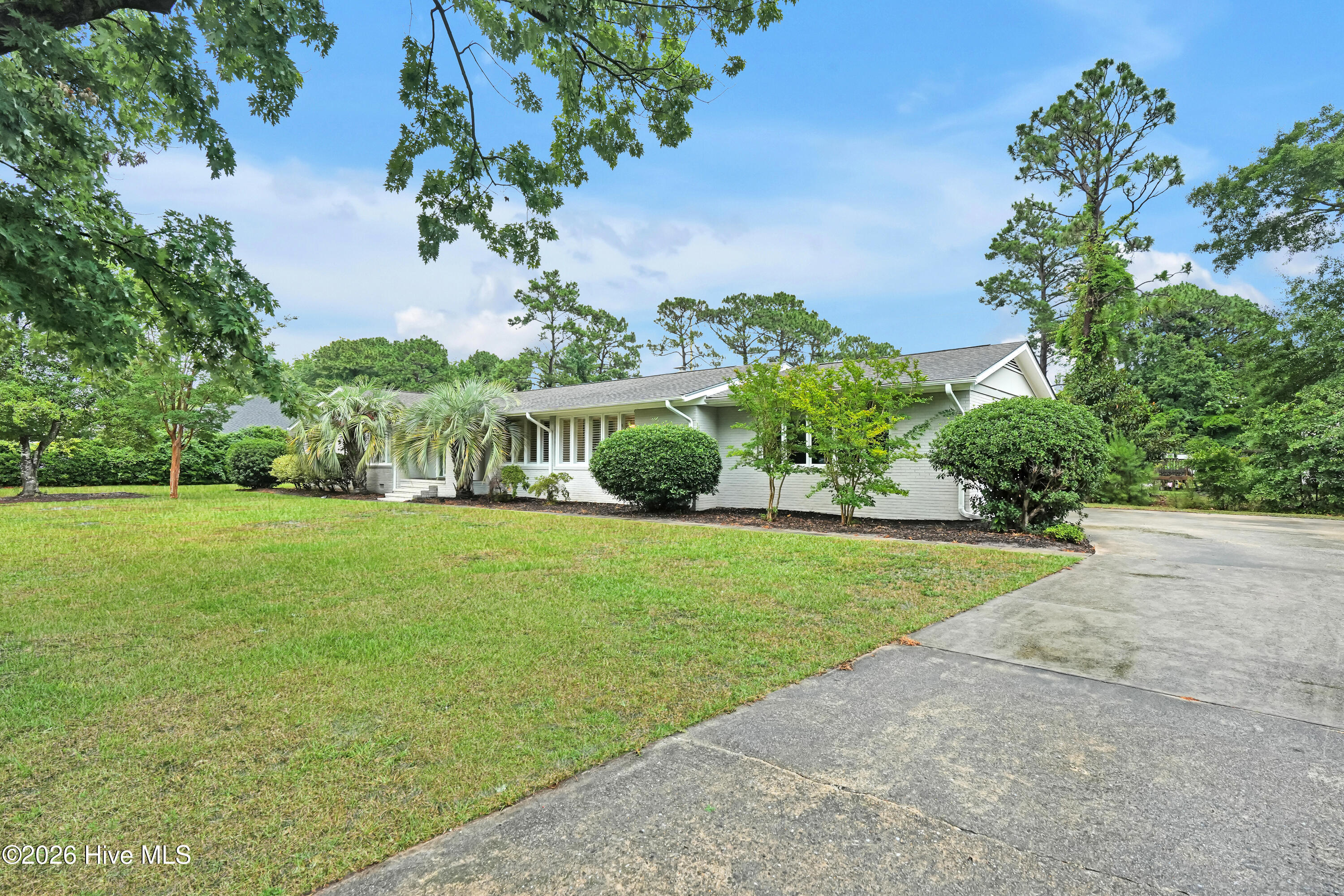 102 Chelsea Lane