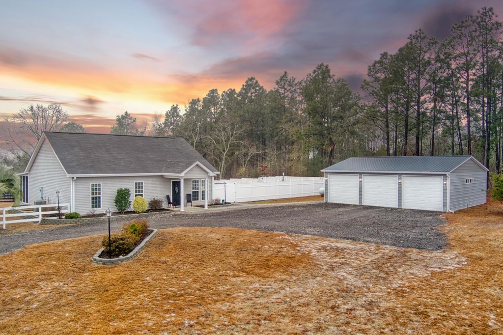 Photo of 81 Lake Shore Drive, Aiken, SC 29801 (MLS # 551841)