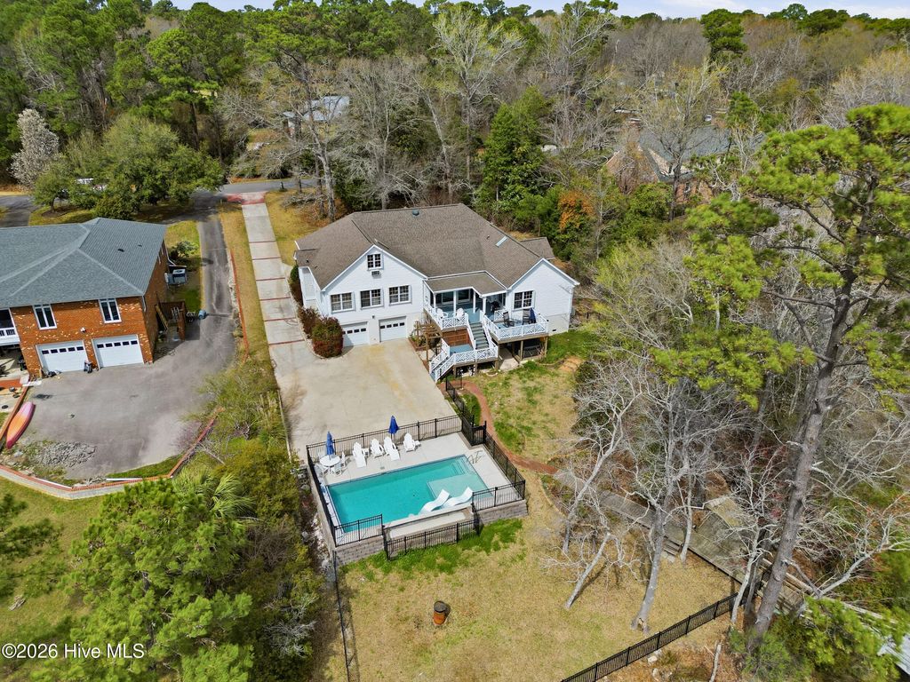 Photo of 606 Ravenswood Road, Hampstead, NC 28443 (MLS # 100559694)