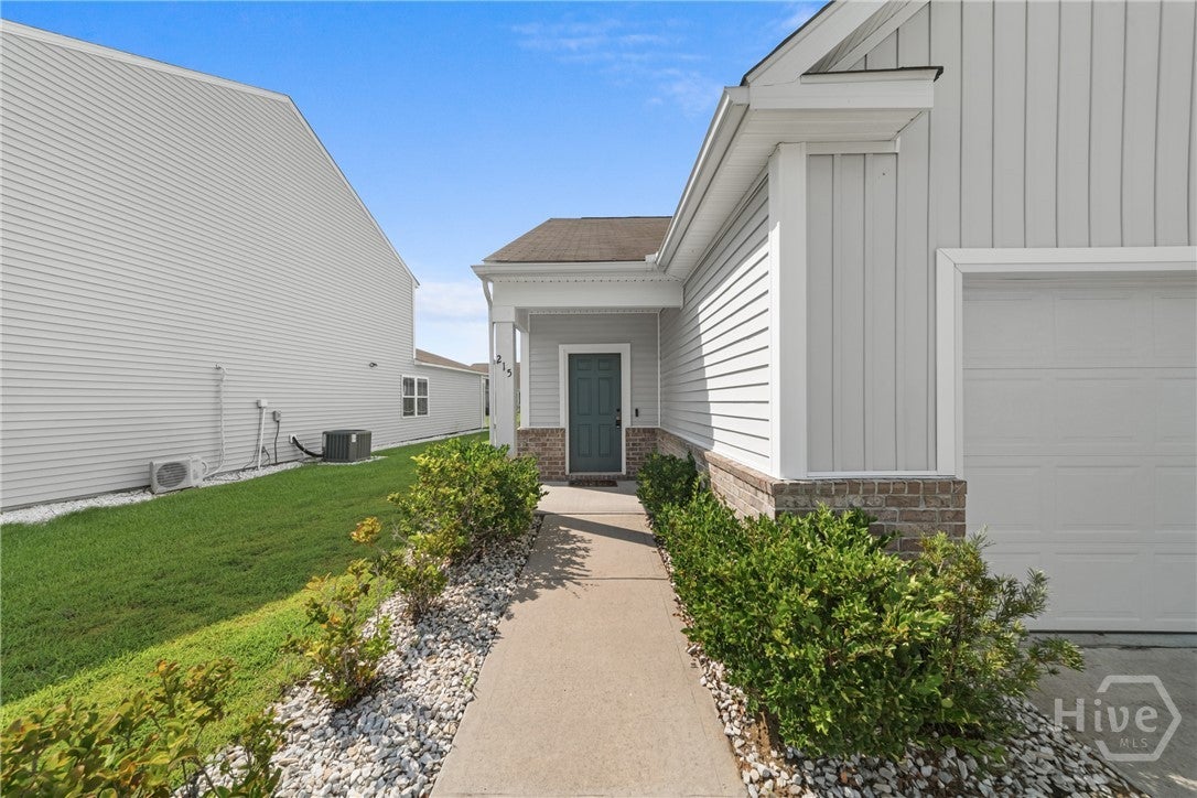215 Crabapple Circle