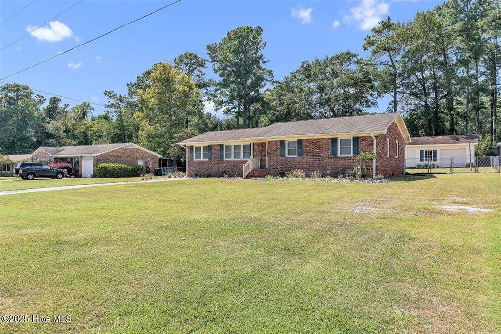 Photo of 314 Brookfield Drive, Wilmington, NC 28405 (MLS # 100542832)