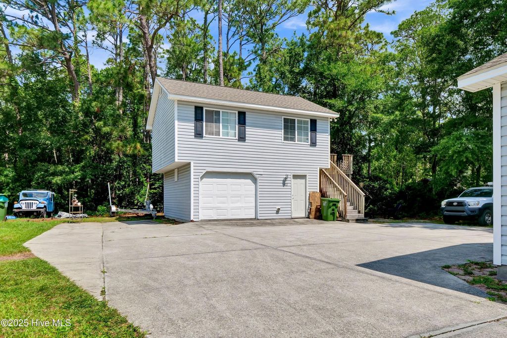 Photo of 404 Beasley Road, Wilmington, NC 28409 (MLS # 100540533)