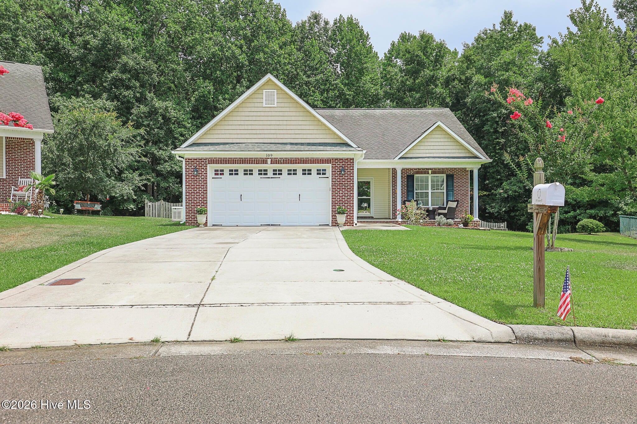 109 Foxberry Place