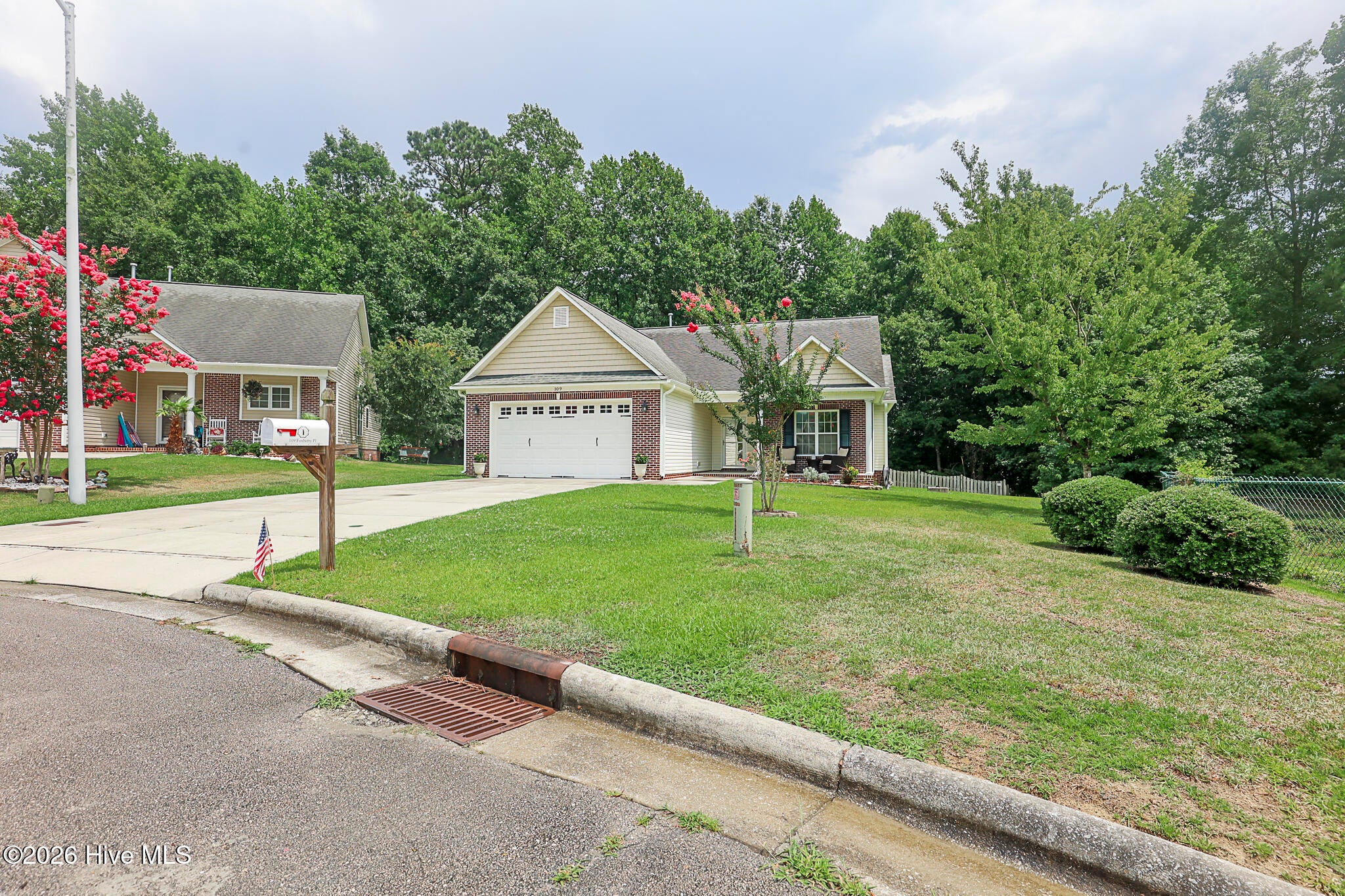 109 Foxberry Place