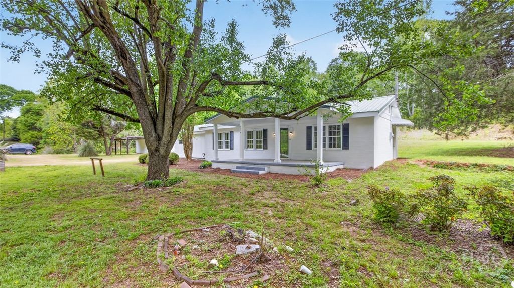 Photo of 4274 Highway 98 W, Danielsville, GA 30633 (MLS # CL353613)