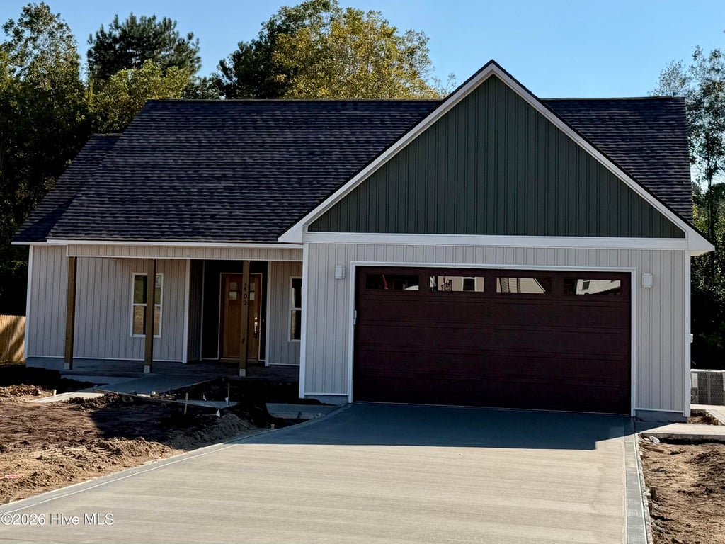 Photo of 402 Wade Drive, Richlands, NC 28574 (MLS # 100570757)
