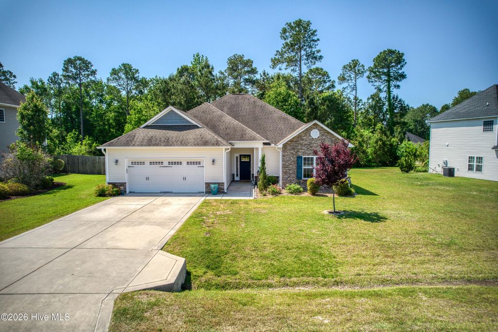 Photo of 40 Thatcher Drive, Rocky Point, NC 28457 (MLS # 100569286)