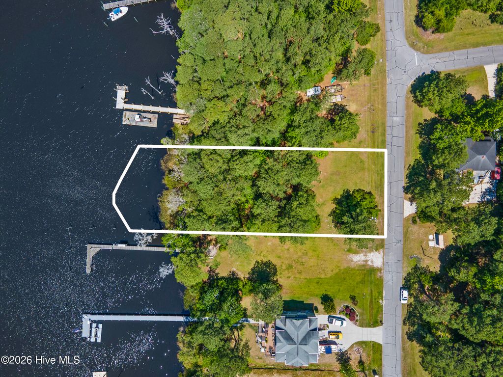 Photo of 5202 Bucco Reef Road, New Bern, NC 28560 (MLS # 100575034)