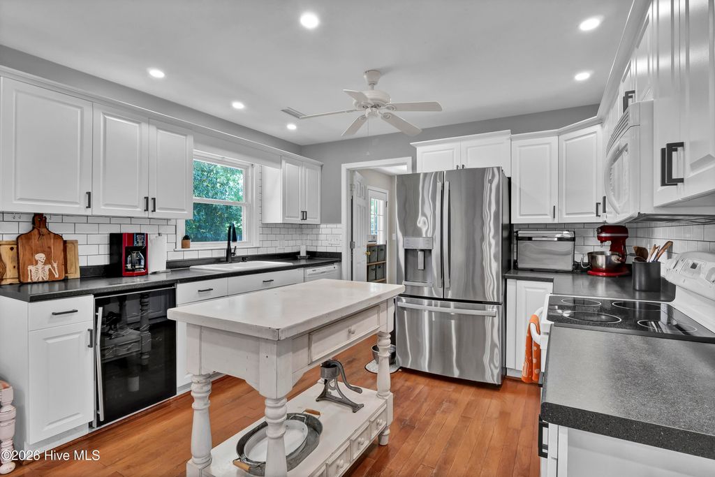 Photo of 225 Mohican Trail, Wilmington, NC 28409 (MLS # 100577425)