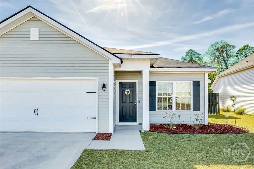 Photo of 224 Brightleaf Circle, Hinesville, GA 31313 (MLS # SA347884)