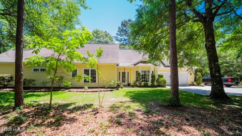 Homes For Sale - 190 Egret Court<br/> Supply, NC 28462