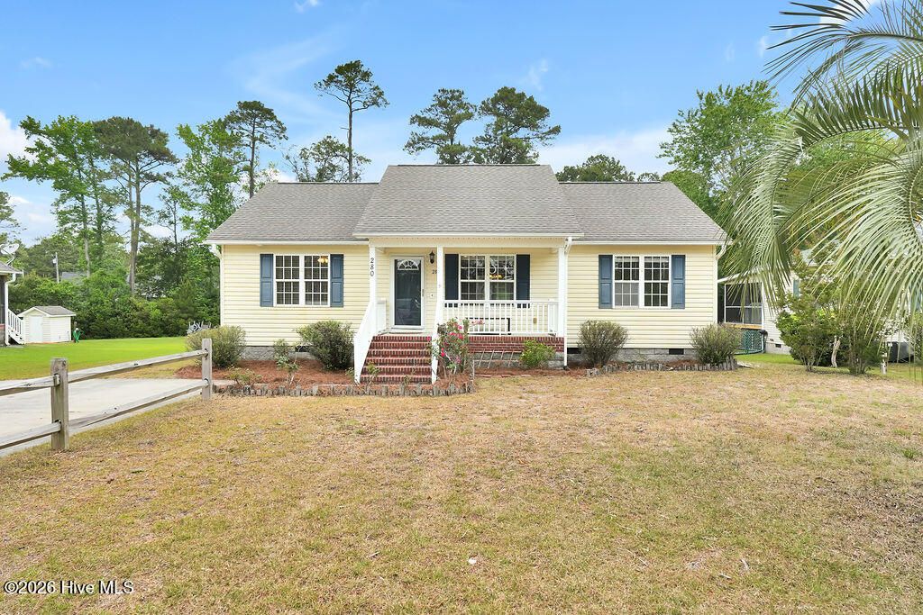 Photo of 280 Crystal Road, Southport, NC 28461 (MLS # 100570666)