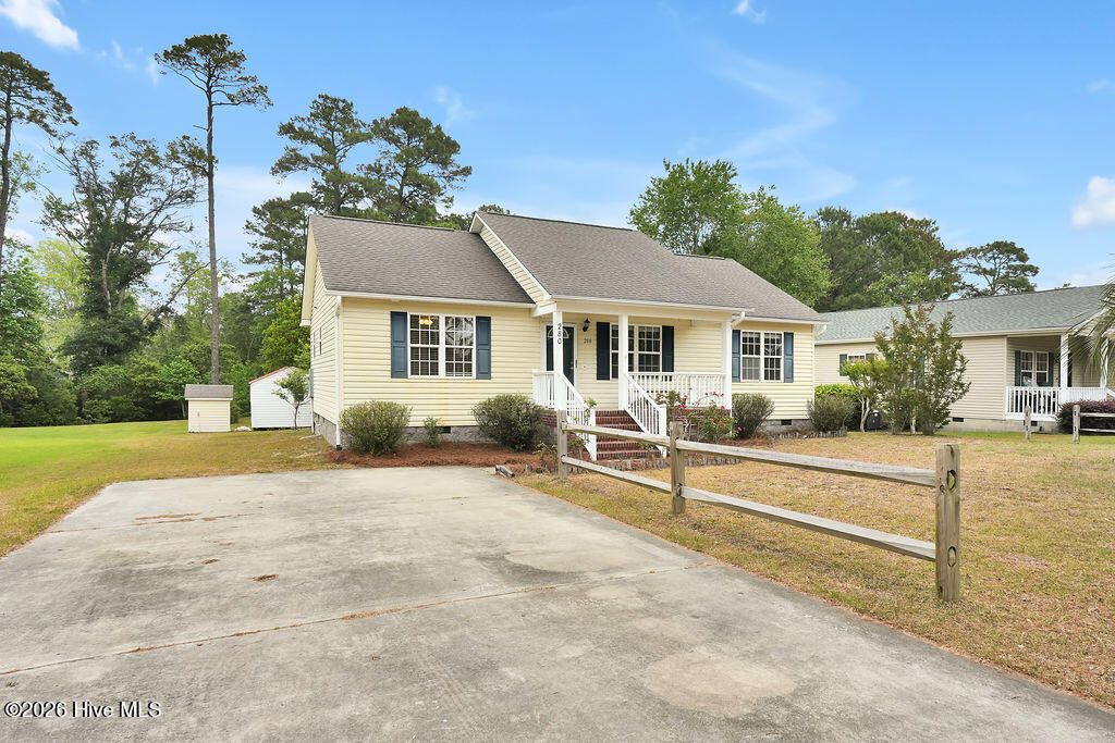 Photo of 280 Crystal Road, Southport, NC 28461 (MLS # 100570666)
