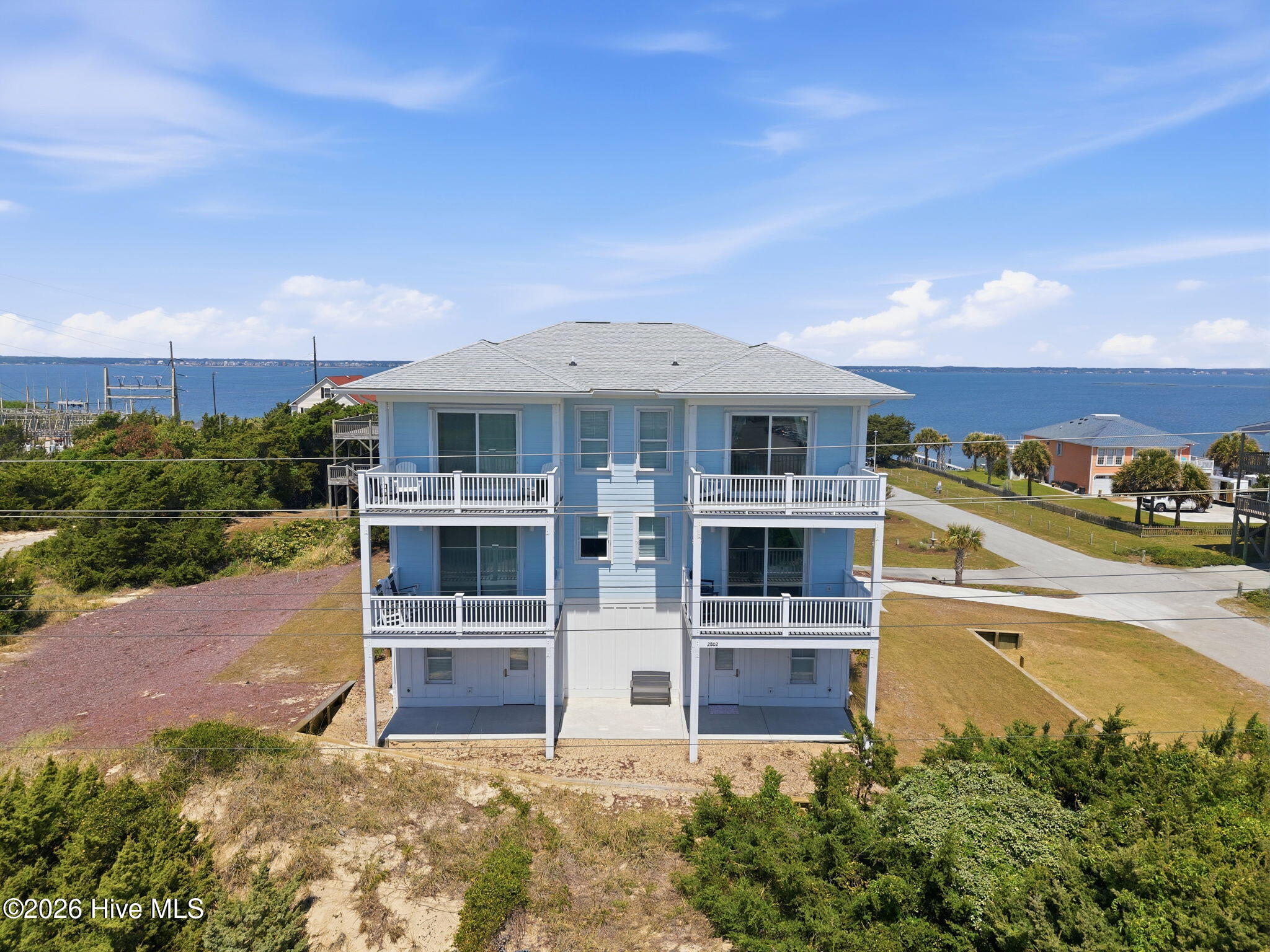 2802 Emerald Drive West