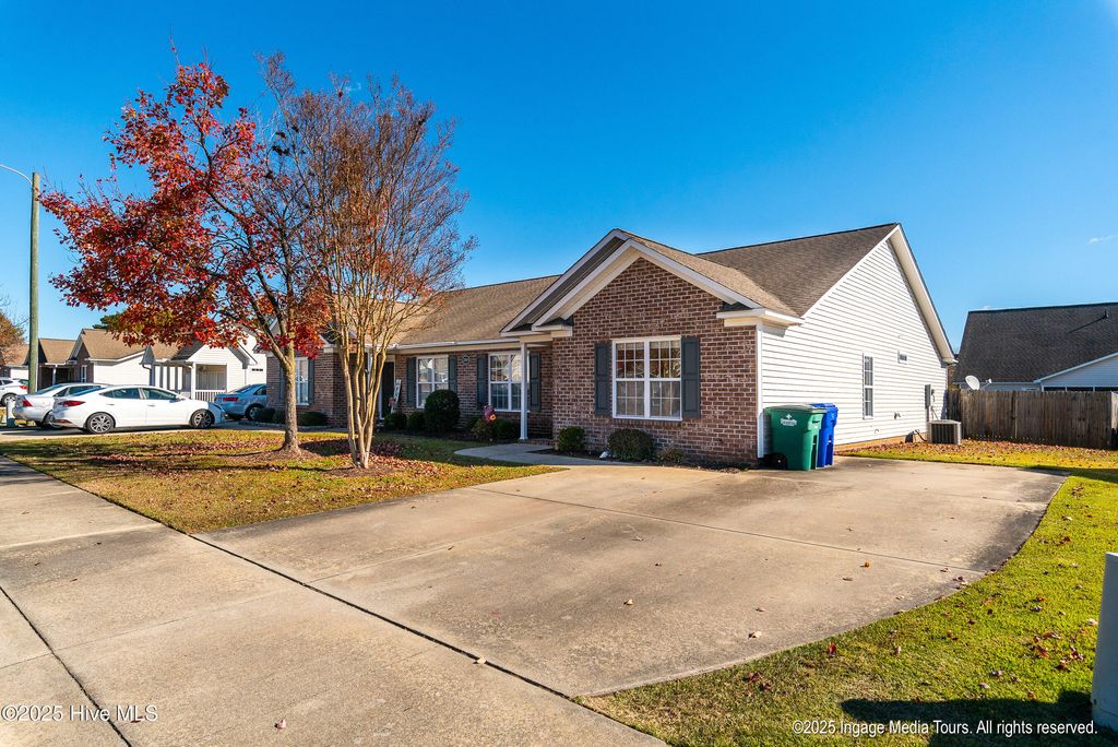 Photo of 2313 Saddleback Drive #B, Winterville, NC 28590 (MLS # 100541177)